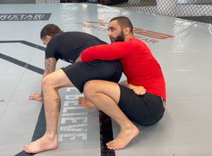 Cutting Edge Reverse De La Riva Attacks